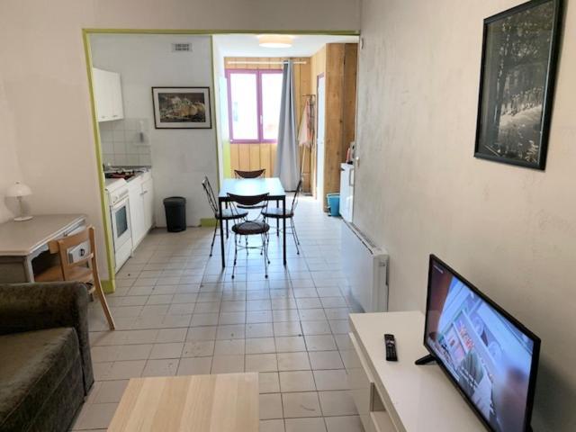 Le Depot Studio Du Petit Port Champvert Екстер'єр фото